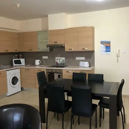 Roulla Apartment Kiti